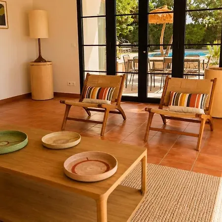 Avec Piscine Et Vue A