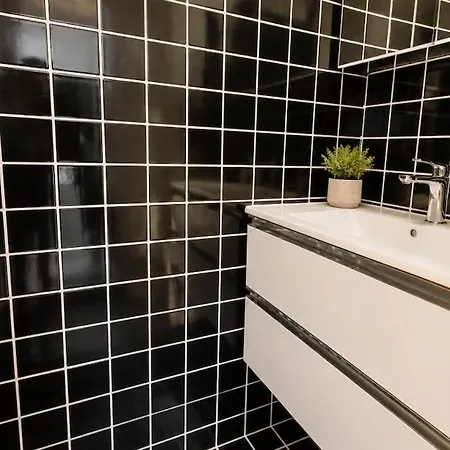 Avec Piscine Et Vue A Villa